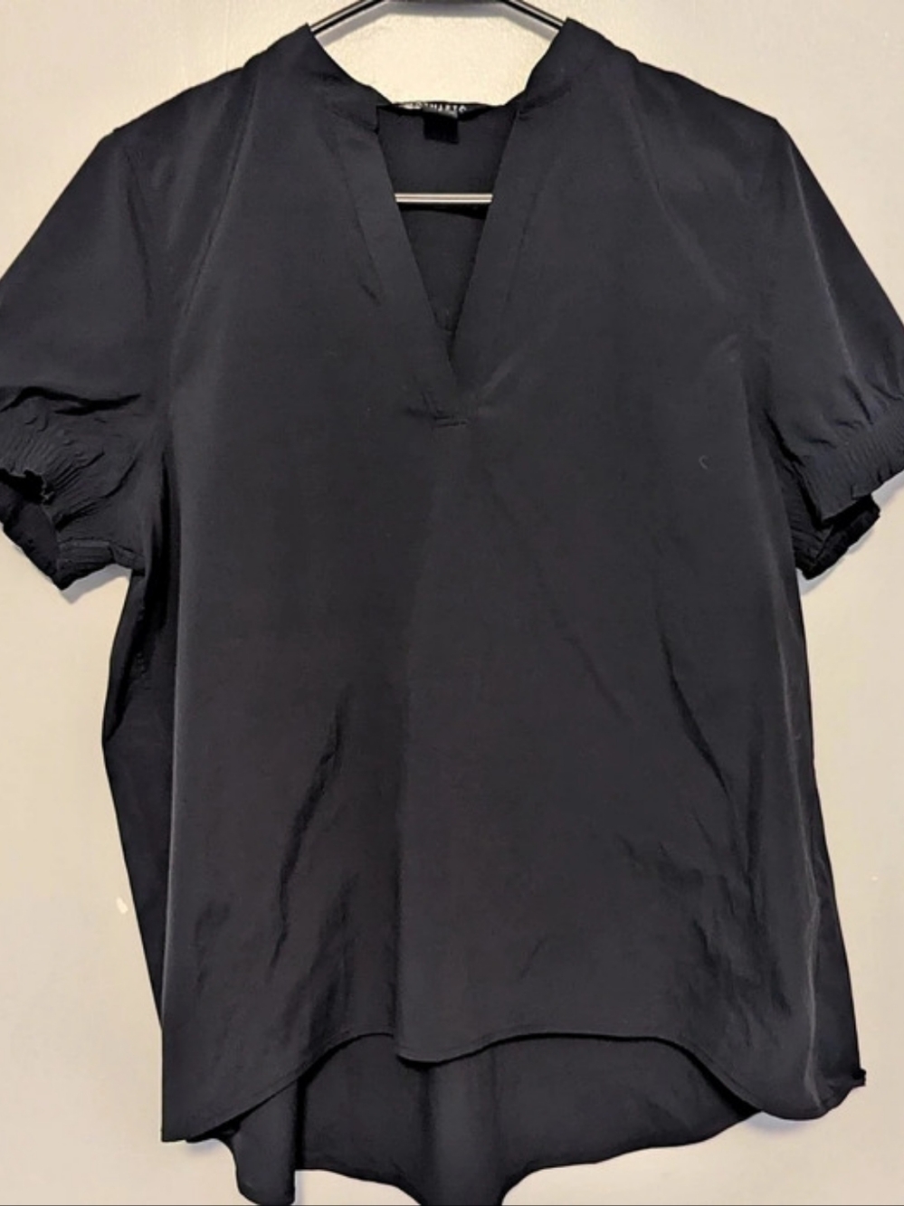 Athleta V-Neck Top Black Size Small